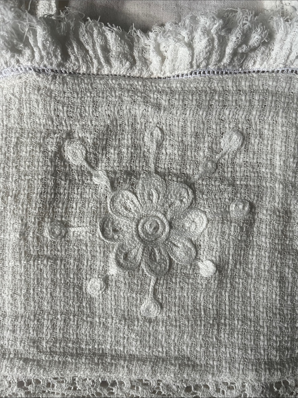 Chasing Unicorns π€ Precious Angel Embroidered Cropped Camisole sz S - Picture 13 of 17